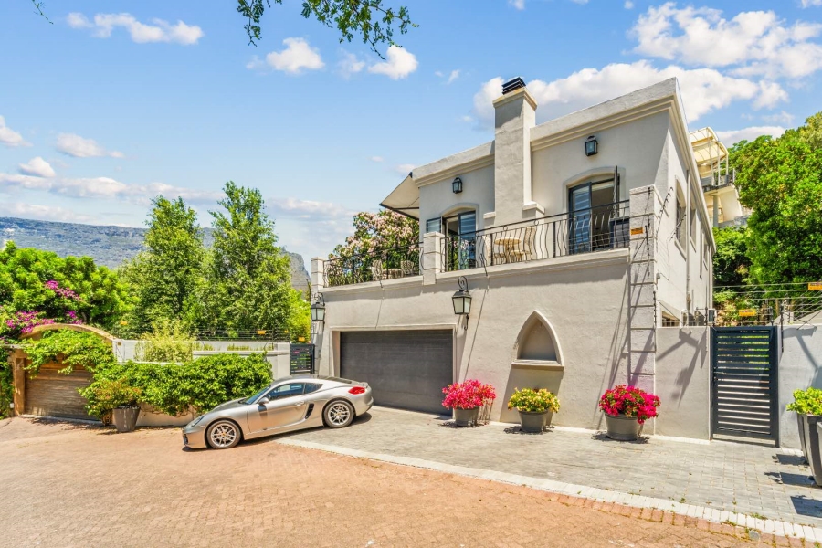 4 Bedroom Property for Sale in Tamboerskloof Western Cape